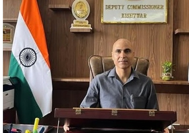 ' Under directions of DC Kishtwar, 12 Officials served 